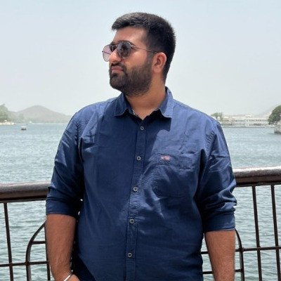 Mit Atul Madlani